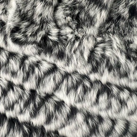 Rabbit Fur Poncho - Picture 2 of 3